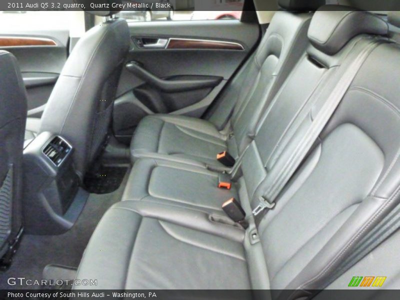 Rear Seat of 2011 Q5 3.2 quattro