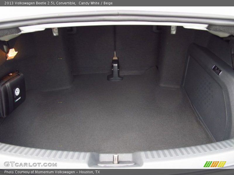 Candy White / Beige 2013 Volkswagen Beetle 2.5L Convertible