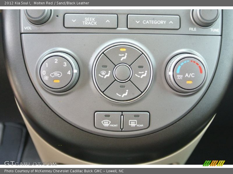 Molten Red / Sand/Black Leather 2012 Kia Soul !
