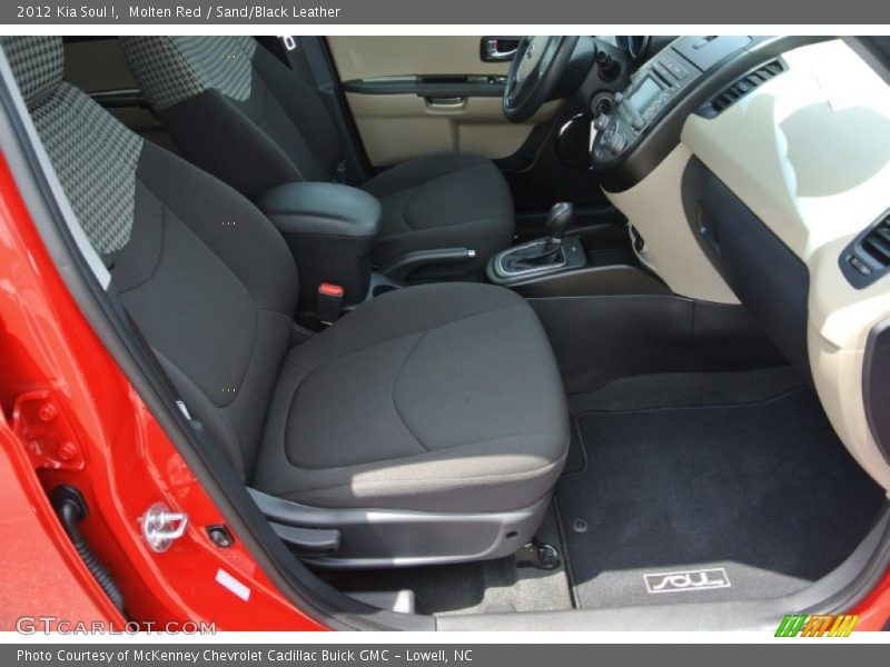 Molten Red / Sand/Black Leather 2012 Kia Soul !