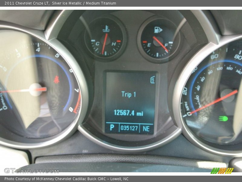 Silver Ice Metallic / Medium Titanium 2011 Chevrolet Cruze LT