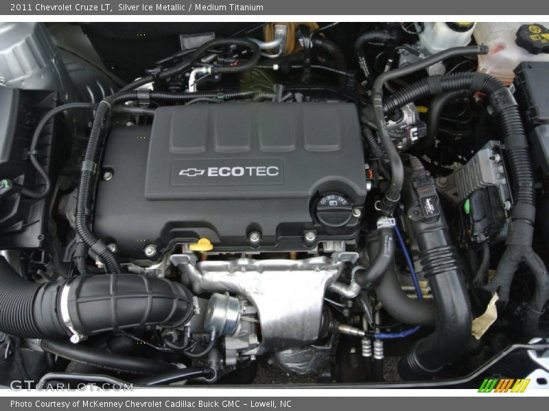 Silver Ice Metallic / Medium Titanium 2011 Chevrolet Cruze LT