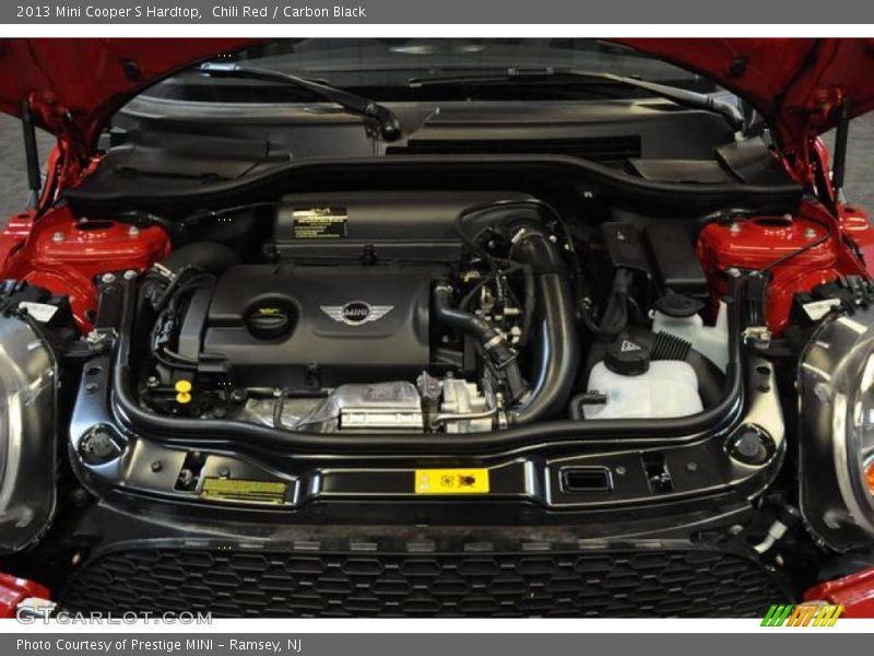 Chili Red / Carbon Black 2013 Mini Cooper S Hardtop