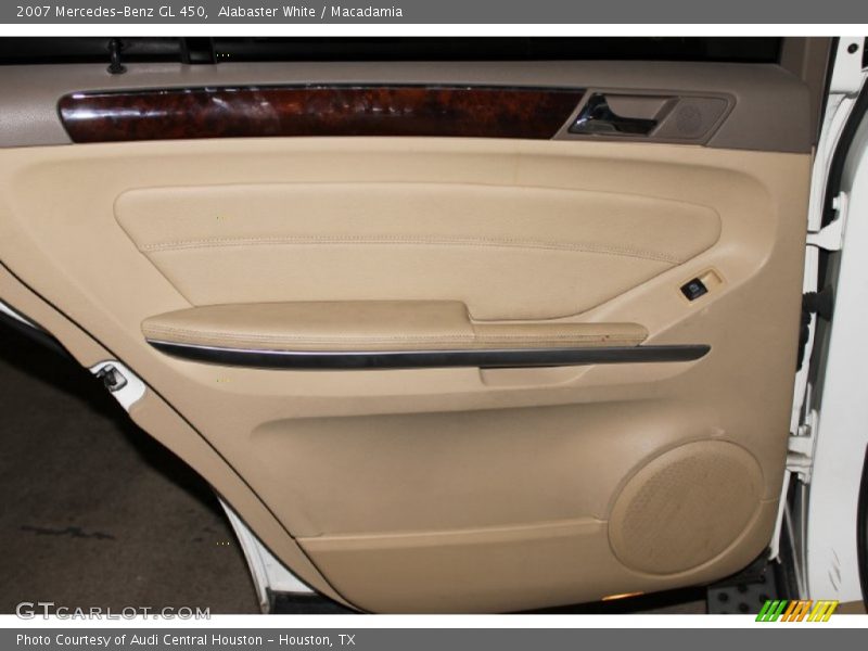 Alabaster White / Macadamia 2007 Mercedes-Benz GL 450
