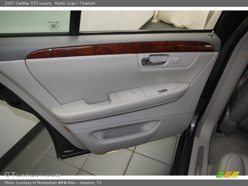 Mystic Gray / Titanium 2007 Cadillac DTS Luxury
