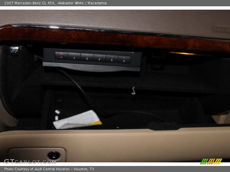 Alabaster White / Macadamia 2007 Mercedes-Benz GL 450