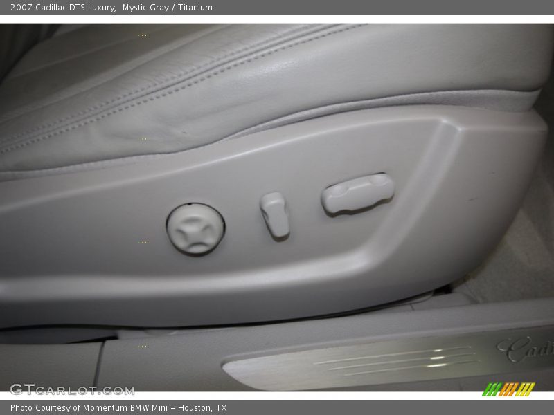 Mystic Gray / Titanium 2007 Cadillac DTS Luxury