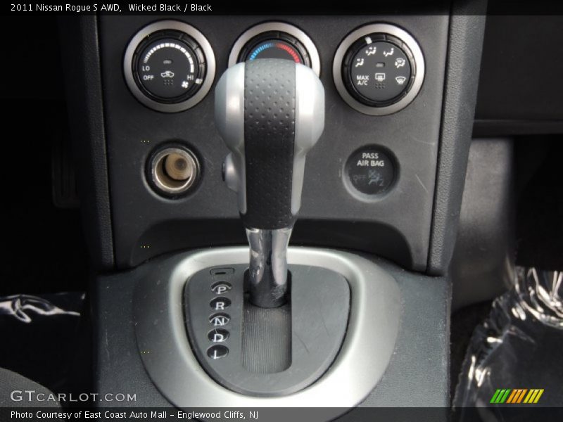 Wicked Black / Black 2011 Nissan Rogue S AWD