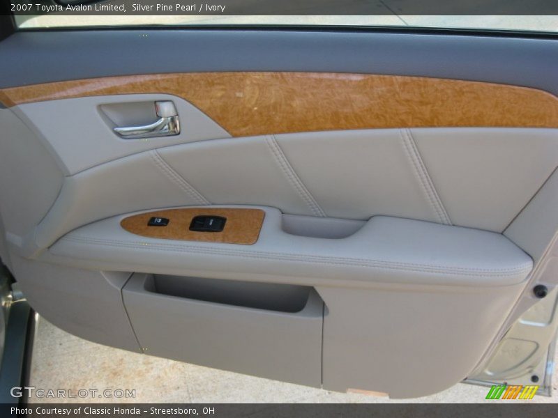Silver Pine Pearl / Ivory 2007 Toyota Avalon Limited