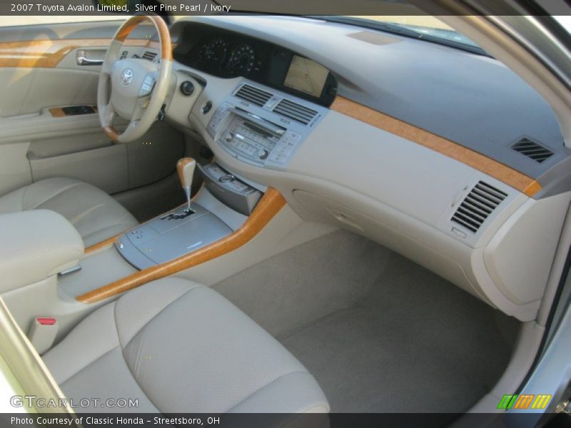 Silver Pine Pearl / Ivory 2007 Toyota Avalon Limited