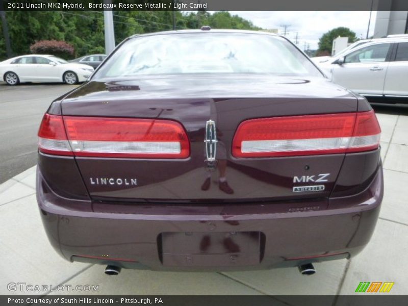 Bordeaux Reserve Metallic / Light Camel 2011 Lincoln MKZ Hybrid