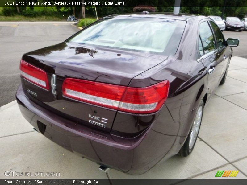 Bordeaux Reserve Metallic / Light Camel 2011 Lincoln MKZ Hybrid
