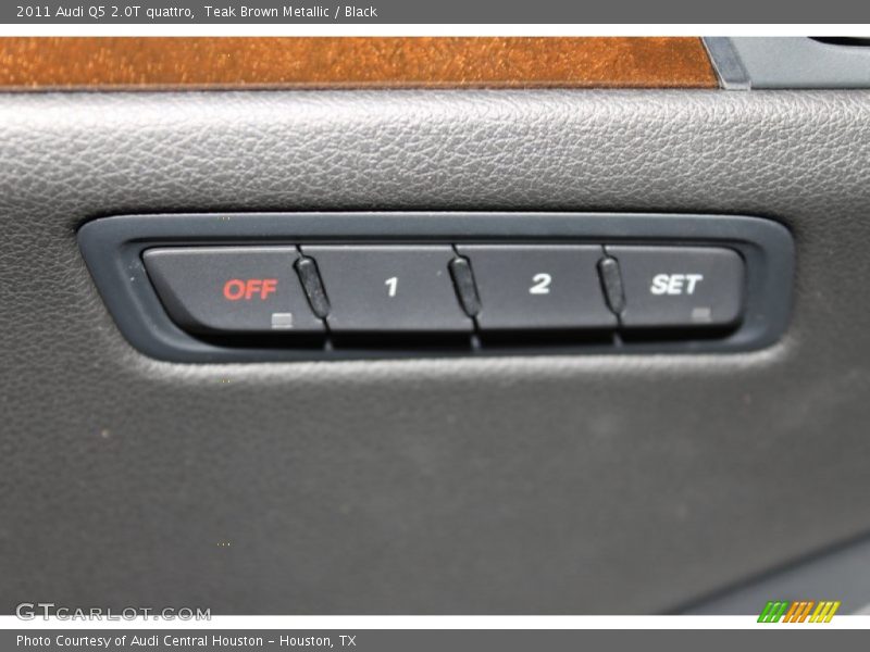 Teak Brown Metallic / Black 2011 Audi Q5 2.0T quattro