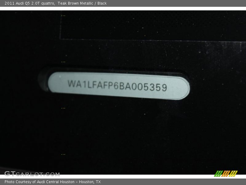 Teak Brown Metallic / Black 2011 Audi Q5 2.0T quattro