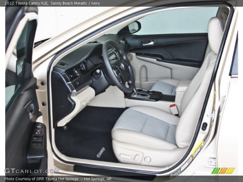 Sandy Beach Metallic / Ivory 2012 Toyota Camry XLE