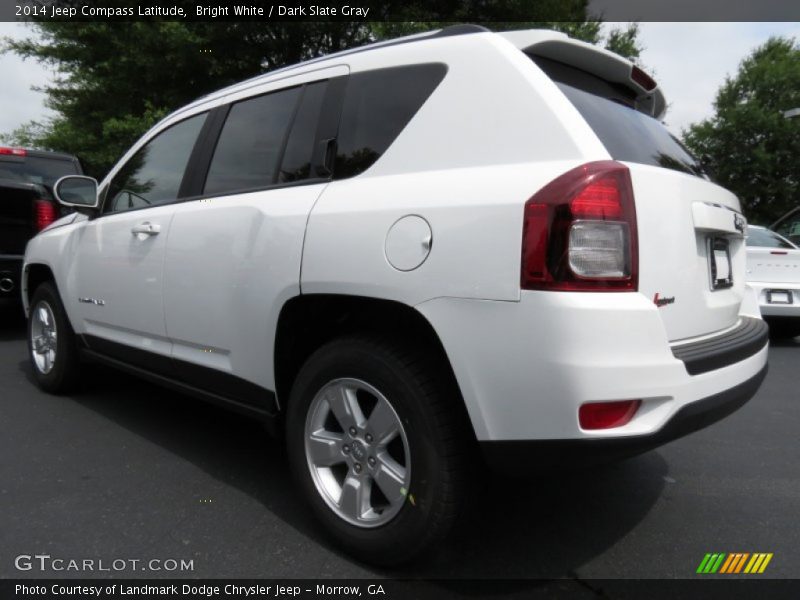 Bright White / Dark Slate Gray 2014 Jeep Compass Latitude