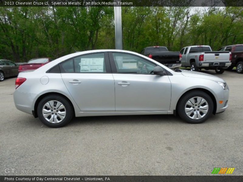 Silver Ice Metallic / Jet Black/Medium Titanium 2013 Chevrolet Cruze LS