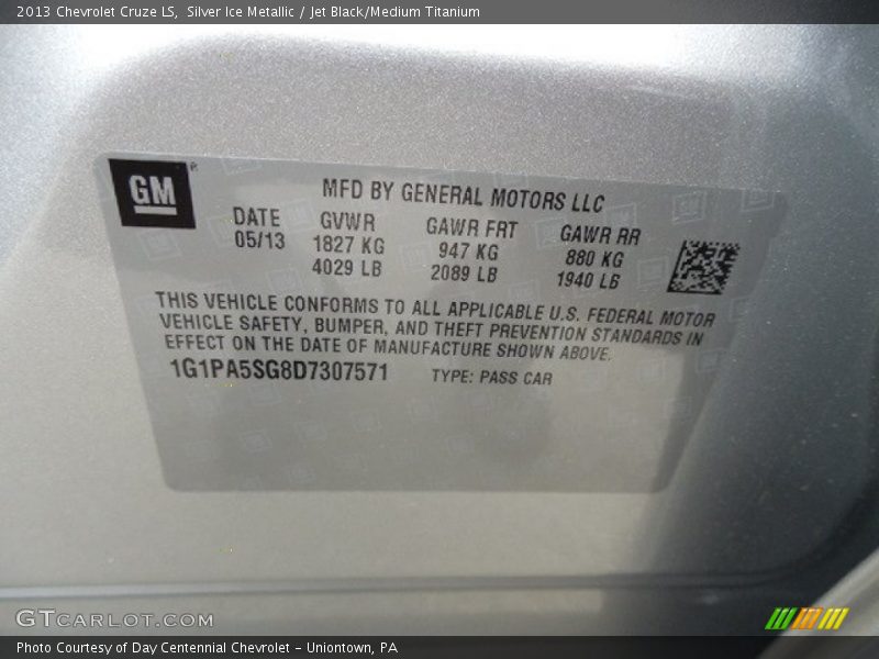 Silver Ice Metallic / Jet Black/Medium Titanium 2013 Chevrolet Cruze LS