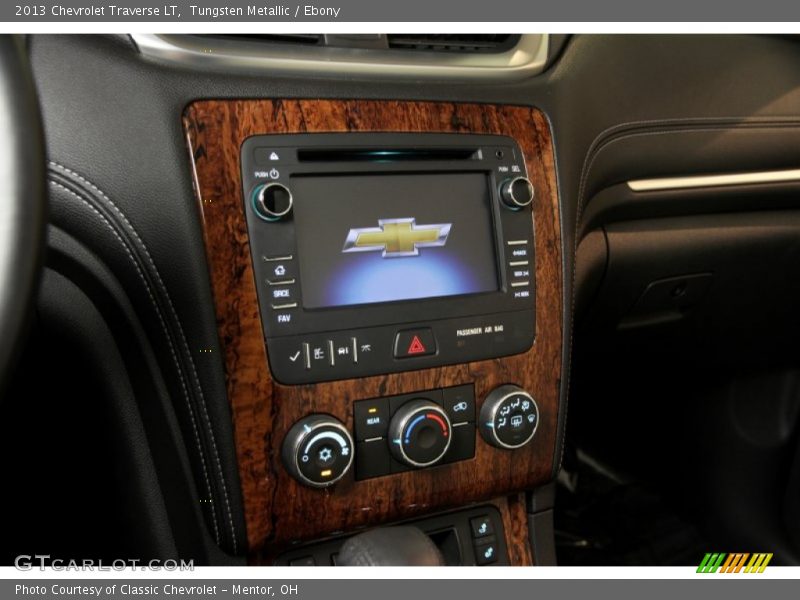 Tungsten Metallic / Ebony 2013 Chevrolet Traverse LT