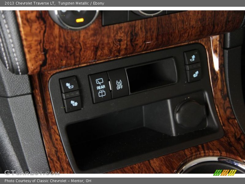 Tungsten Metallic / Ebony 2013 Chevrolet Traverse LT