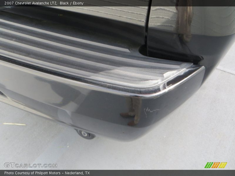 Black / Ebony 2007 Chevrolet Avalanche LTZ