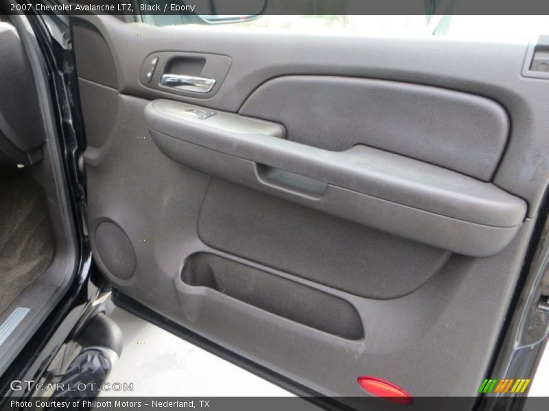 Black / Ebony 2007 Chevrolet Avalanche LTZ