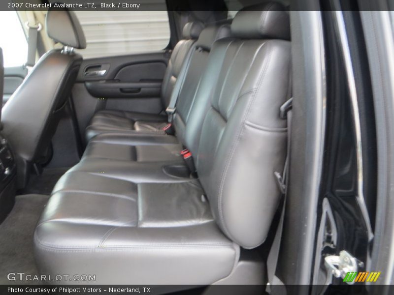 Black / Ebony 2007 Chevrolet Avalanche LTZ