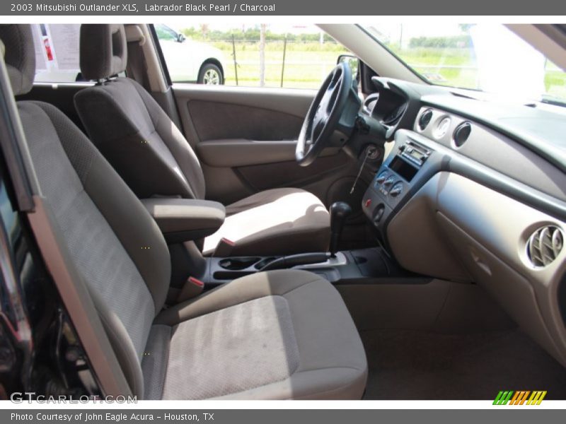 Labrador Black Pearl / Charcoal 2003 Mitsubishi Outlander XLS