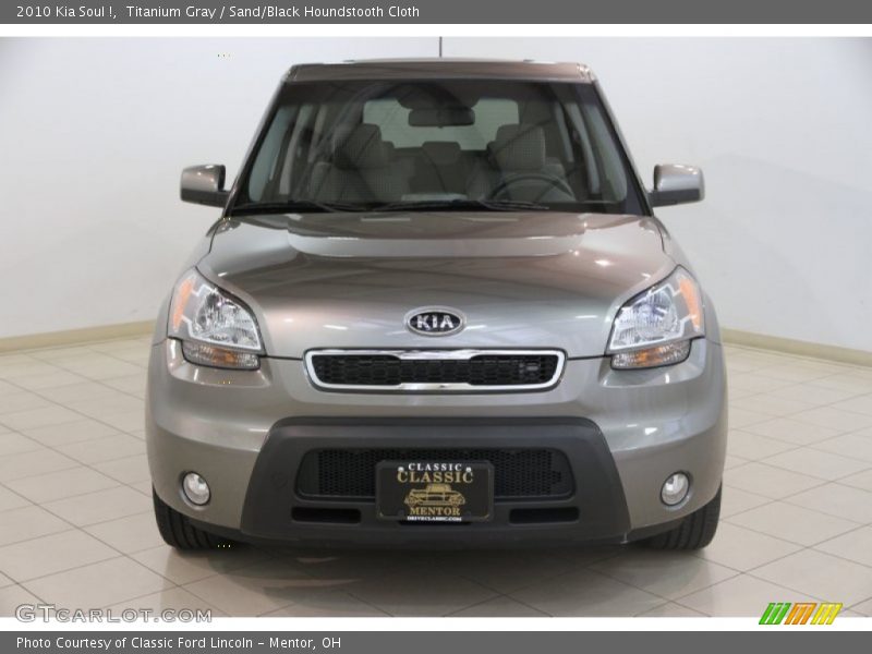 Titanium Gray / Sand/Black Houndstooth Cloth 2010 Kia Soul !