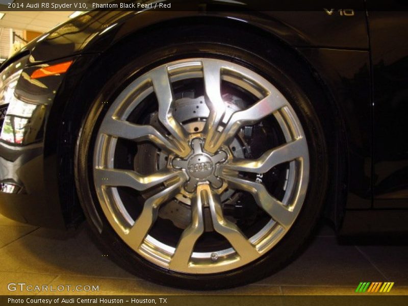  2014 R8 Spyder V10 Wheel
