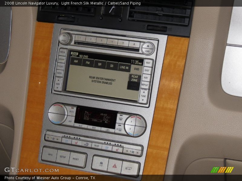 Controls of 2008 Navigator Luxury
