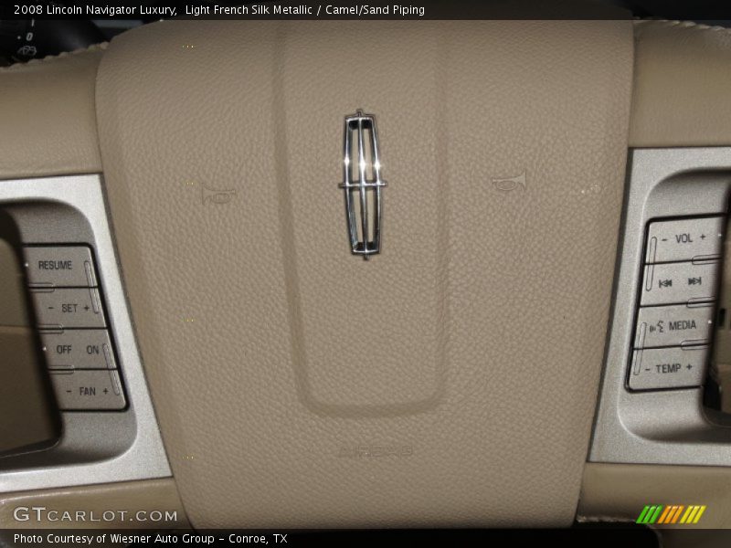 Light French Silk Metallic / Camel/Sand Piping 2008 Lincoln Navigator Luxury