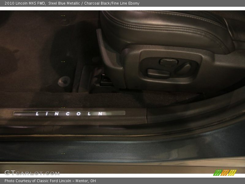 Steel Blue Metallic / Charcoal Black/Fine Line Ebony 2010 Lincoln MKS FWD