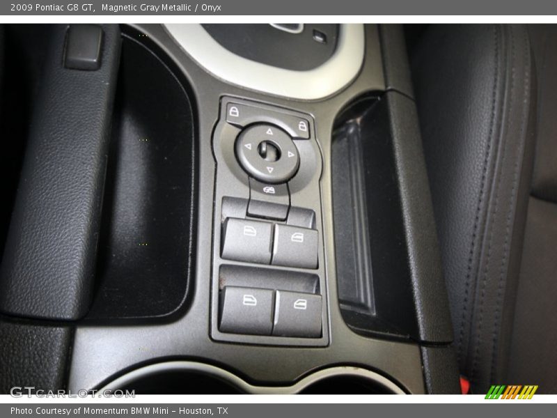 Controls of 2009 G8 GT
