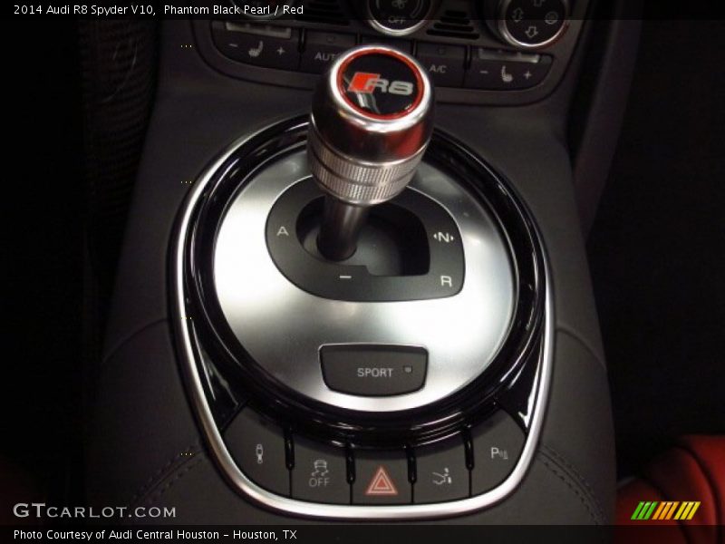  2014 R8 Spyder V10 7 Speed Audi S tronic dual-clutch Automatic Shifter