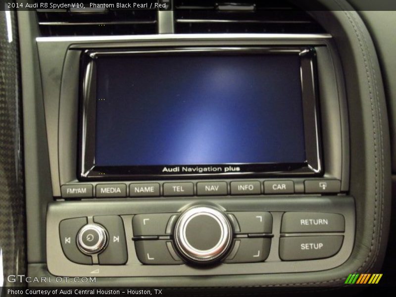 Controls of 2014 R8 Spyder V10