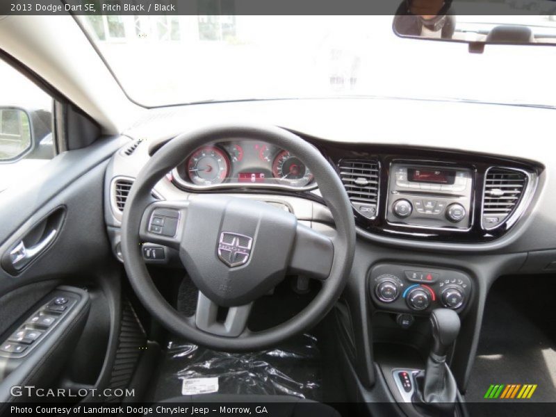Pitch Black / Black 2013 Dodge Dart SE