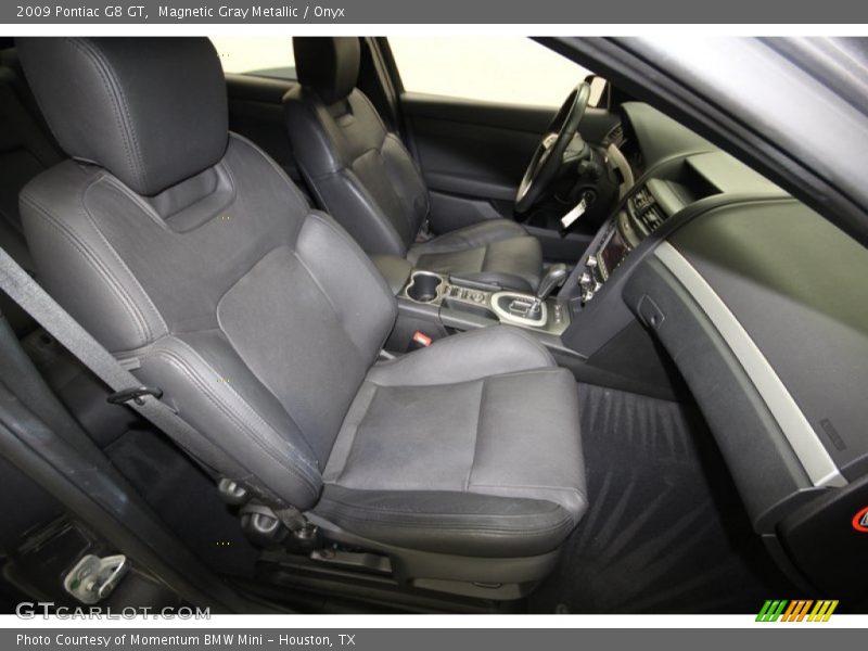 Front Seat of 2009 G8 GT