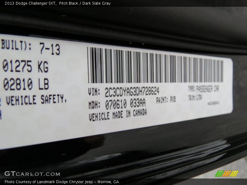 Pitch Black / Dark Slate Gray 2013 Dodge Challenger SXT