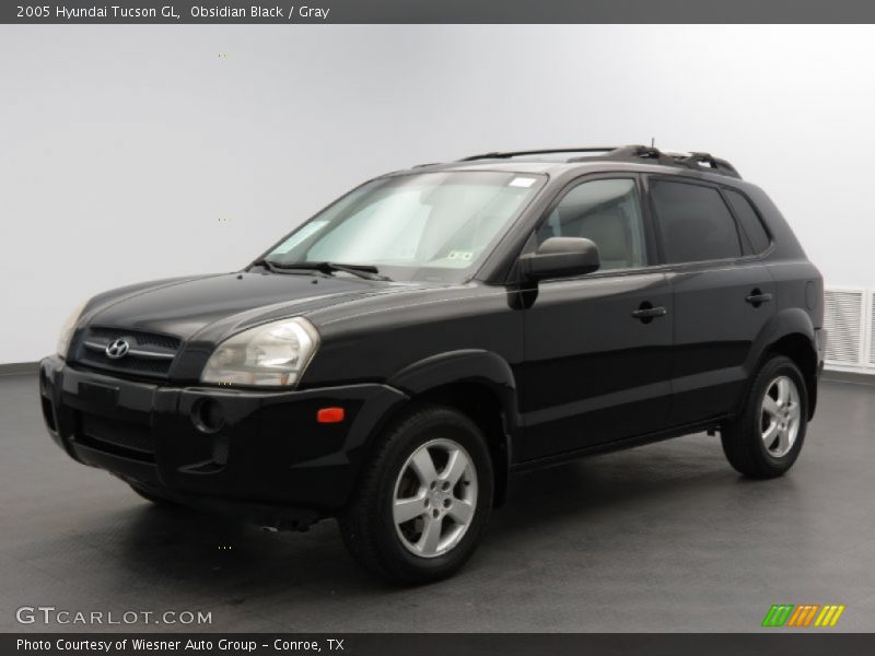 Obsidian Black / Gray 2005 Hyundai Tucson GL