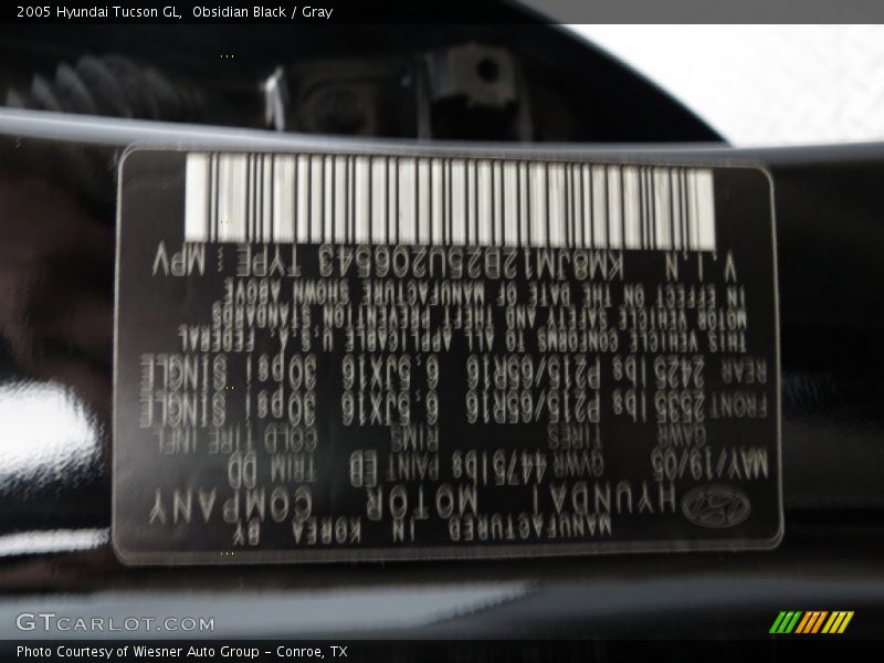 Obsidian Black / Gray 2005 Hyundai Tucson GL