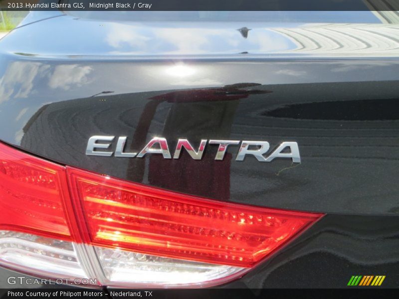 Midnight Black / Gray 2013 Hyundai Elantra GLS