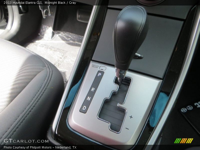 Midnight Black / Gray 2013 Hyundai Elantra GLS