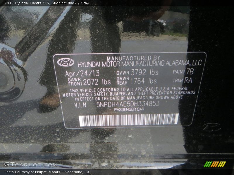Midnight Black / Gray 2013 Hyundai Elantra GLS