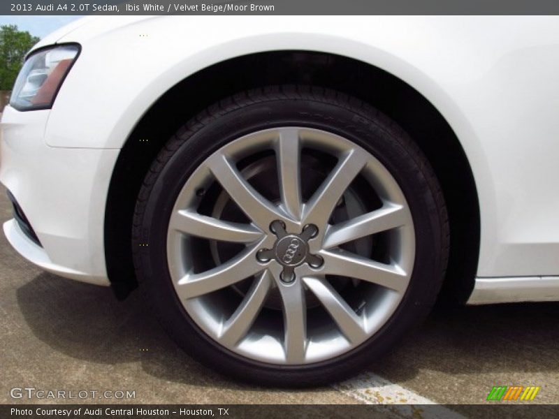 Ibis White / Velvet Beige/Moor Brown 2013 Audi A4 2.0T Sedan