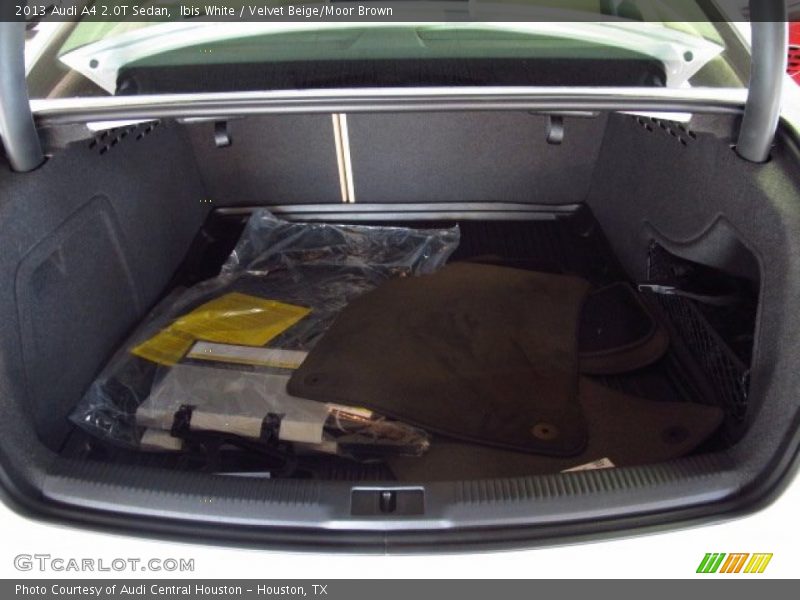 Ibis White / Velvet Beige/Moor Brown 2013 Audi A4 2.0T Sedan