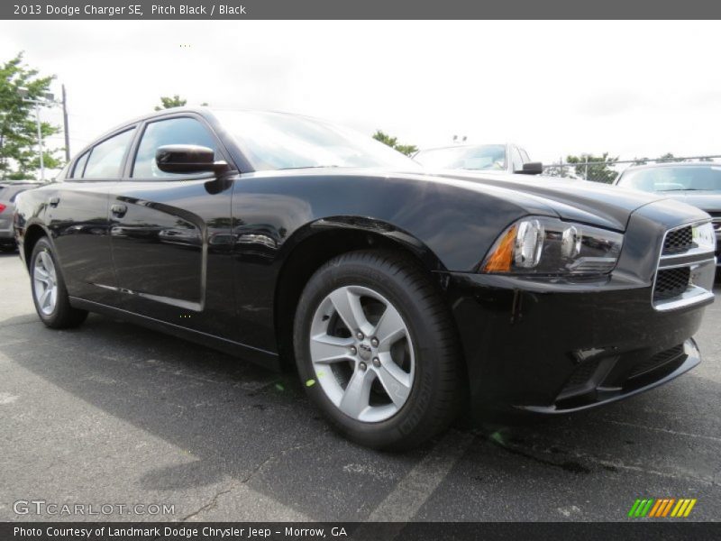 Pitch Black / Black 2013 Dodge Charger SE
