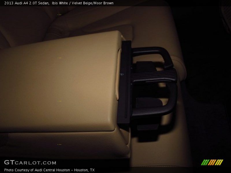 Ibis White / Velvet Beige/Moor Brown 2013 Audi A4 2.0T Sedan