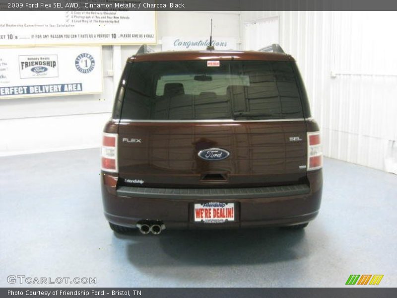 Cinnamon Metallic / Charcoal Black 2009 Ford Flex SEL AWD