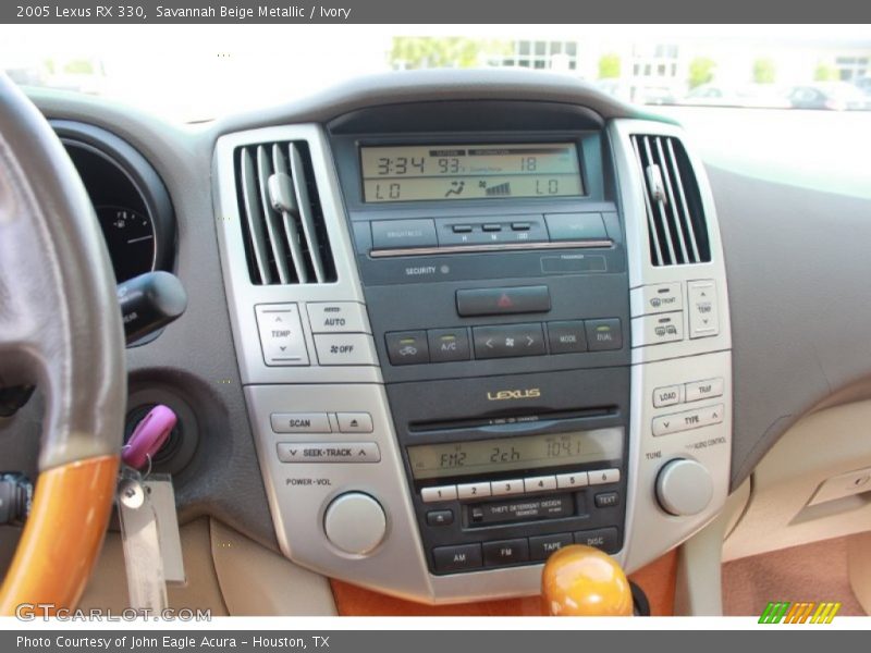 Controls of 2005 RX 330